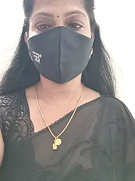 Snapshot of shivani27 chatting on 16, 11, 2025 shivani27 online show from 16, 11, 2025