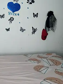 AntonelaMorriz online show from 3, 12, 2025