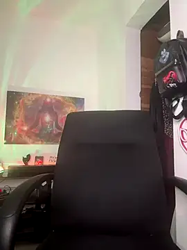 MamaSpicy online show from 5, 10, 2025