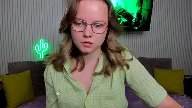 milalapka online show from 10, 11, 2025