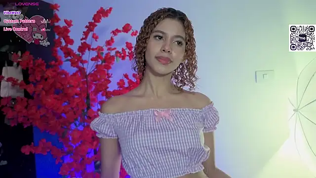 Snapshot of lilijwatson chatting on 22, 9, 2025 lilijwatson online show from 22, 9, 2025