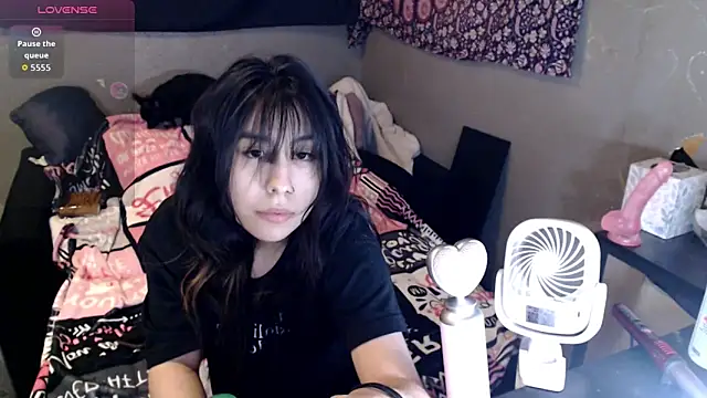 London Ray online show from 8, 2, 2026