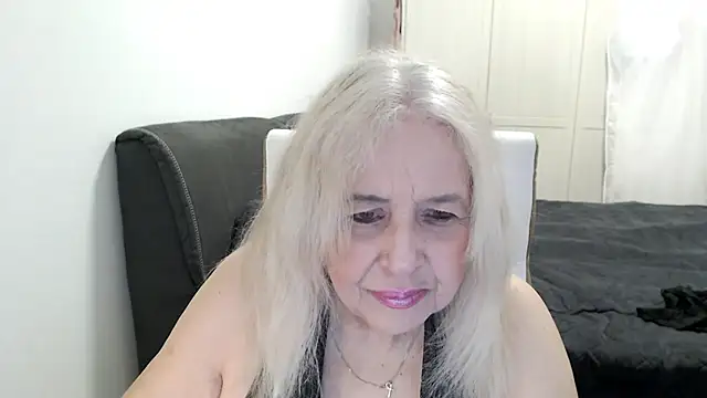 SusiLifeXXX online show from 9, 4, 2026