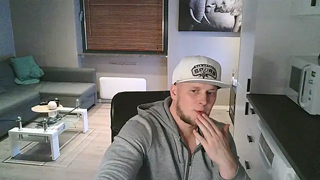 Snapshot of Dartanjanas13 chatting on 13, 11, 2025 Dartanjanas13 online show from 13, 11, 2025