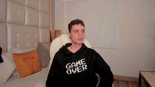 dark sun302 online show from 8, 9, 2025