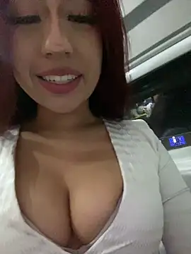 Snapshot of Violet_carson chatting on 15, 12, 2025 Violet carson online show from 15, 12, 2025