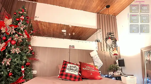 Snapshot of Violet_carson chatting on 15, 12, 2025 Violet carson online show from 15, 12, 2025