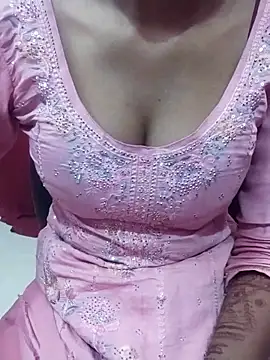 Snapshot of Reeta-rani chatting on 16, 10, 2025 Reeta-rani online show from 16, 10, 2025