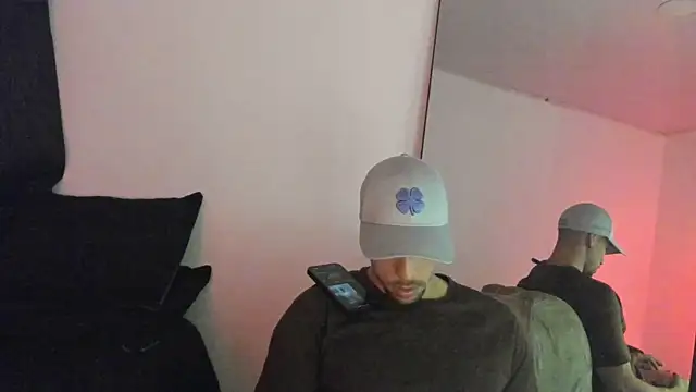 Snapshot of ThiagoLugo chatting on 2, 11, 2025 ThiagoLugo online show from 2, 11, 2025