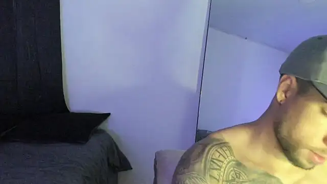 Snapshot of ThiagoLugo chatting on 2, 12, 2025 ThiagoLugo online show from 2, 12, 2025