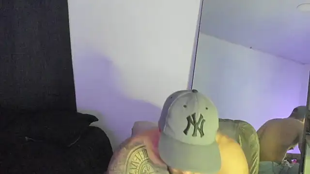 Snapshot of ThiagoLugo chatting on 14, 12, 2025 ThiagoLugo online show from 14, 12, 2025