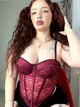 Hannah xBaby online show from 9, 10, 2025