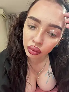 Hannah xBaby online show from 30, 11, 2025