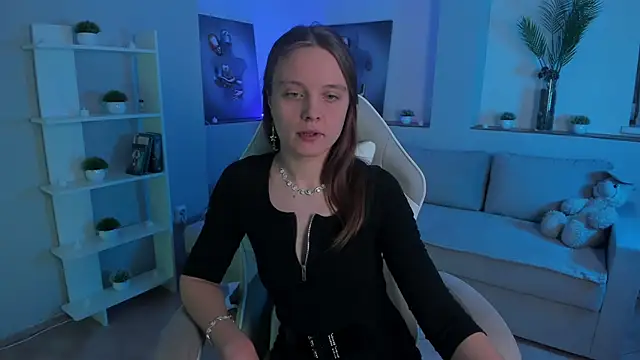 Snapshot of AlicePill chatting on 14, 11, 2025 AlicePill online show from 14, 11, 2025