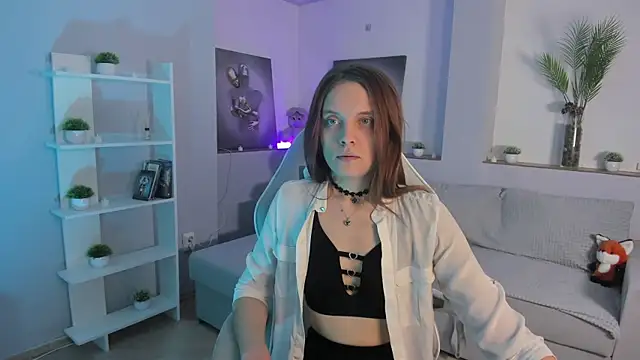 Snapshot of AlicePill chatting on 1, 12, 2025 AlicePill online show from 1, 12, 2025