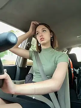 DollyTall online show from 9, 9, 2025