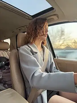 DollyTall online show from 22, 11, 2025