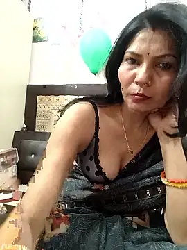 Yourhotsweetgirl online show from 12, 1, 2026