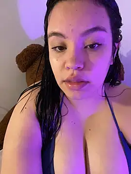 Snapshot of Emily_Taylor2 chatting on 16, 10, 2025 Emily Taylor2 online show from 16, 10, 2025