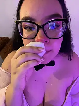 Snapshot of Emily_Taylor2 chatting on 1, 11, 2025 Emily Taylor2 online show from 1, 11, 2025