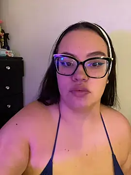 Snapshot of Emily_Taylor2 chatting on 25, 11, 2025 Emily Taylor2 online show from 25, 11, 2025