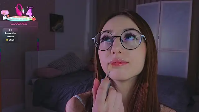 AvrilLeMell online show from 18, 10, 2025