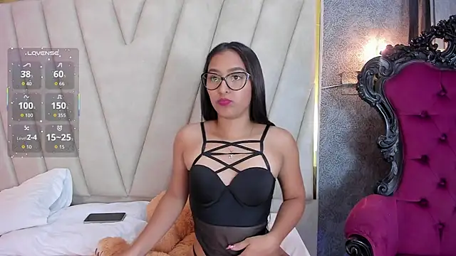 Snapshot of AmyStar1 chatting on 29, 10, 2025 AmyStar1 online show from 29, 10, 2025