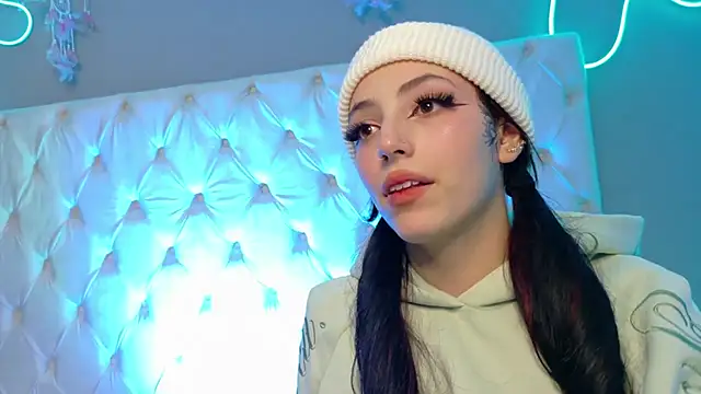 Megan  cole1 online show from 7, 11, 2025