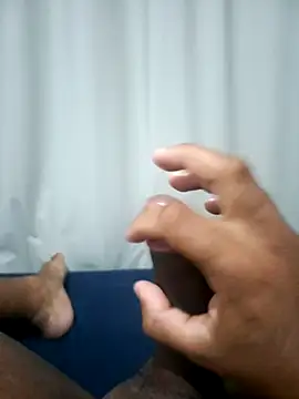 Snapshot of Moreno_Buziano chatting on 4, 11, 2025 Moreno Buziano online show from 4, 11, 2025