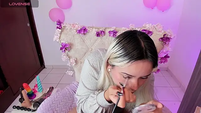 Nataliahenao69 online show from 4, 11, 2025