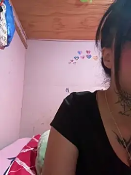 kiittyselenita online show from 18, 4, 2026