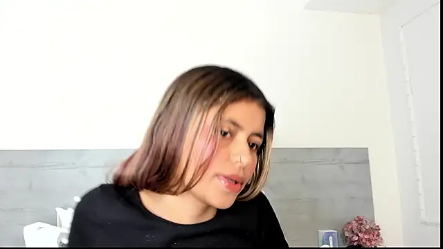 sunnyWhitee online show from 20, 3, 2026