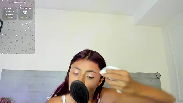 Snapshot of sunnyWhitee chatting on 22, 6, 2026 sunnyWhitee online show from 22, 6, 2026