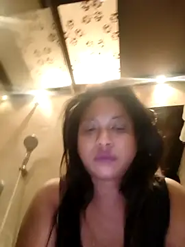 hornyzinia123 online show from 19, 4, 2026