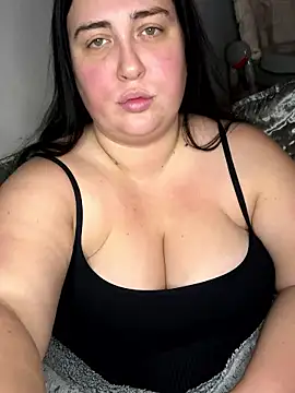 Snapshot of roxey-1997 chatting on 21, 10, 2025 roxey-1997 online show from 21, 10, 2025