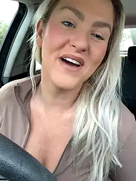 Charleigh xx online show from 4, 10, 2025