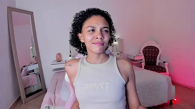 Snapshot of aitana_kahlo chatting on 28, 11, 2025 aitana kahlo online show from 28, 11, 2025