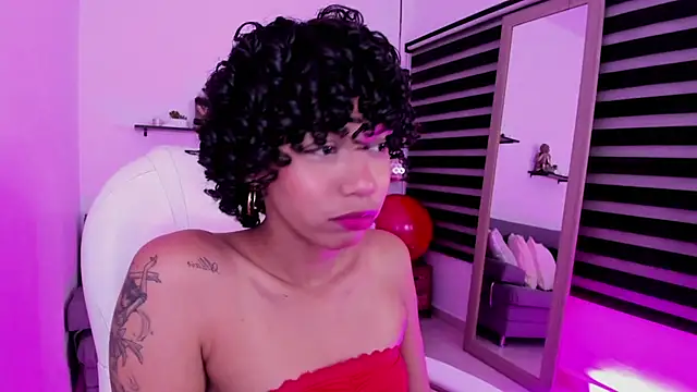 Snapshot of aitana_kahlo chatting on 30, 11, 2025 aitana kahlo online show from 30, 11, 2025