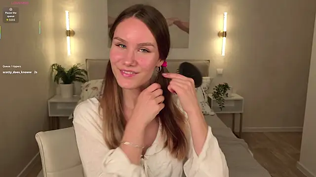 Snapshot of _Clare_Florence_ chatting on 11, 10, 2025  Clare Florence  online show from 11, 10, 2025