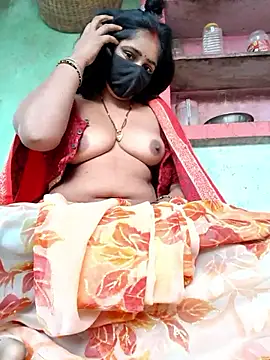 Snapshot of Falguni_Desai chatting on 18, 11, 2025 Falguni Desai online show from 18, 11, 2025