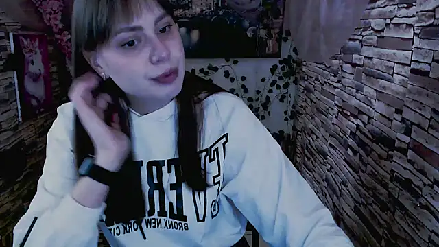 Snapshot of Amanda_Bright_ chatting on 5, 10, 2025 Amanda Bright online show from 5, 10, 2025