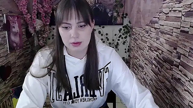 Snapshot of Amanda_Bright_ chatting on 6, 10, 2025 Amanda Bright online show from 6, 10, 2025