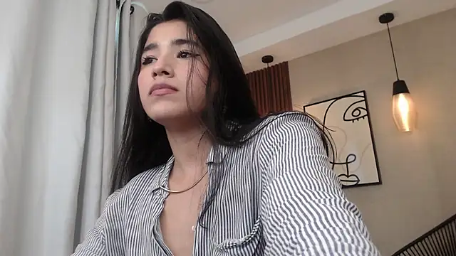 Lia Mar  online show from 7, 1, 2026