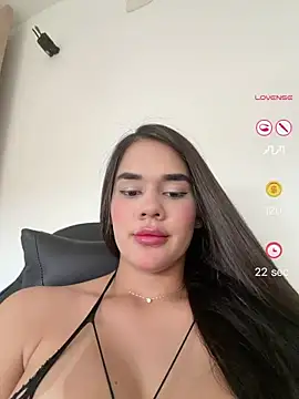 BellaLeclair online show from 10, 5, 2026