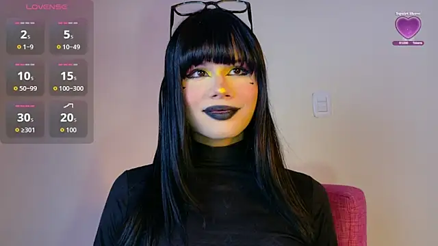 NATASHAA WINZ online show from 3, 10, 2025