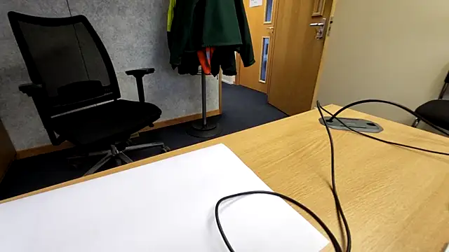 Oorse1966 online show from 6, 11, 2025