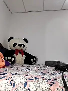 shanell saenz online show from 18, 11, 2025