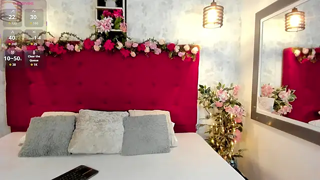 SarahEscobarr online show from 25, 9, 2025