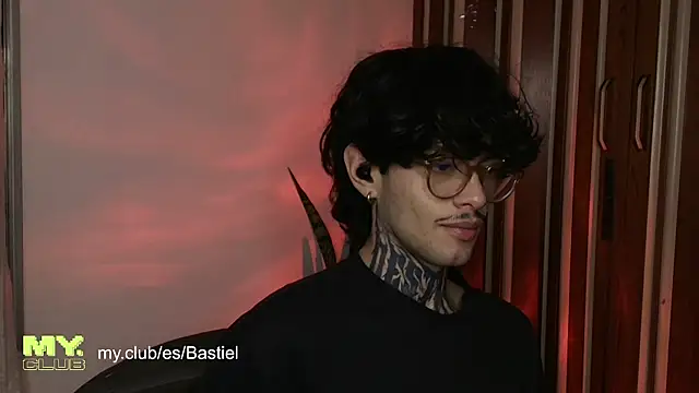 Mihail leroy online show from 2, 4, 2026