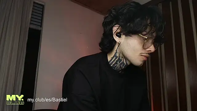 Mihail leroy online show from 11, 4, 2026